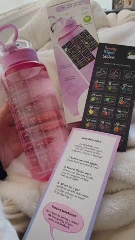 Pregnancy Water Bottle - Customer Photo From Ingrid Marques