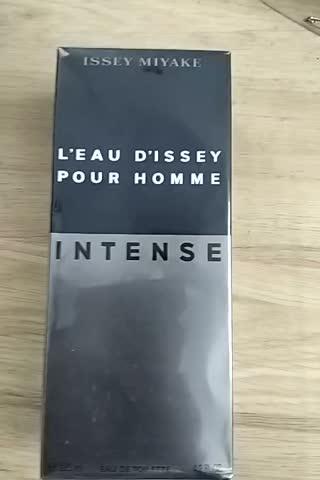 Issey Miyake L