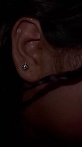 gra certificiated hot sell single stone solitaire earrings 10k real gold moissanite stud earrings with screw back - Customer Photo From Noe Carrillo