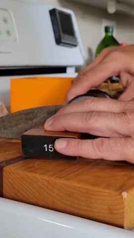 How to use the Tumbler Diamond Rolling Knife Sharpener 