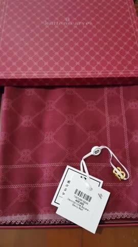 Signature Everyday Brooch - Matte Gold - Customer Photo From Anonymous
