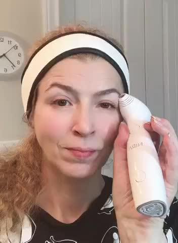 NIRA Precision Laser & Skincare Collection - Customer Photo From Renata Kleiman