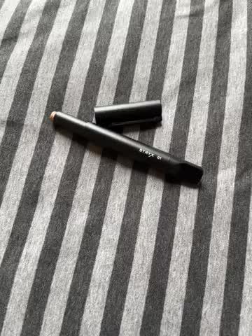 Product 01 - Concealer Tool - Customer Photo From Ethan B.