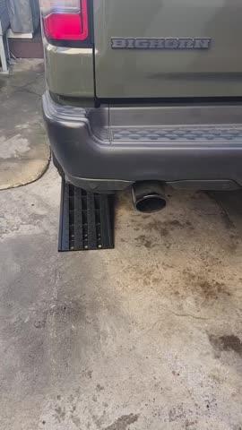 3" Single in/out Muffler Replacement, High Flow, T409, 2019-2022 RAM 1500, 5.7L Hemi - Customer Photo From juan l rico