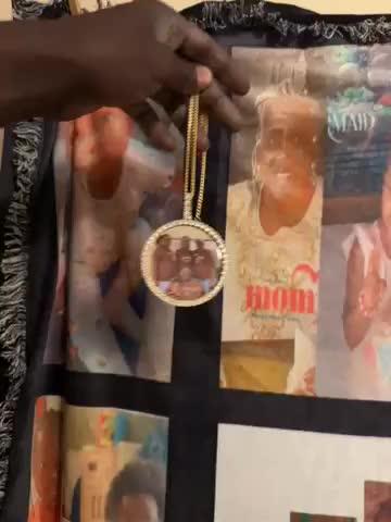 LARGE 3D CIRCLE CUSTOM PICTURE PENDANT - Customer Photo From Malik H.