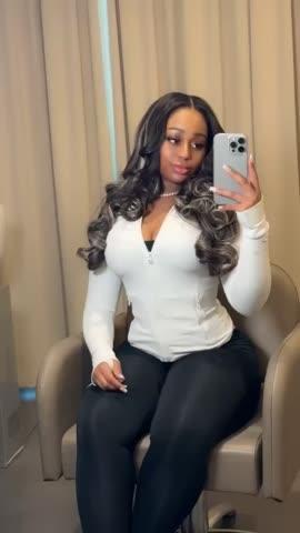 #613 Light Blonde Straight Weave Extensions - Customer Photo From Ella Romp