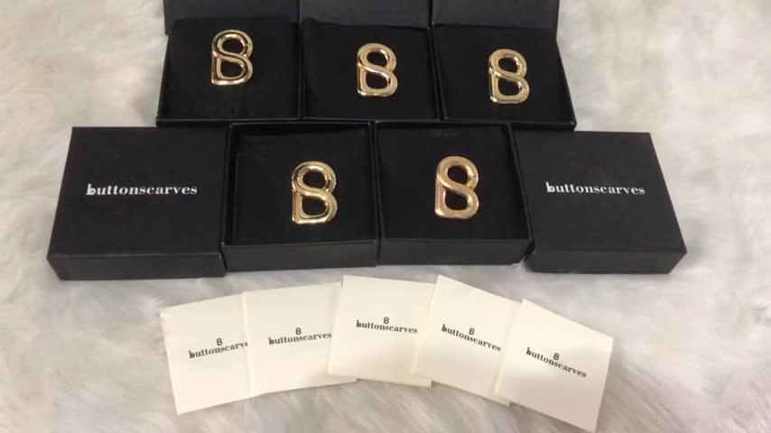 Signature Everyday Brooch - Gold - Customer Photo From May Mariyah