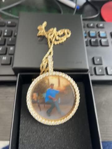 LARGE 3D CIRCLE CUSTOM PICTURE PENDANT
