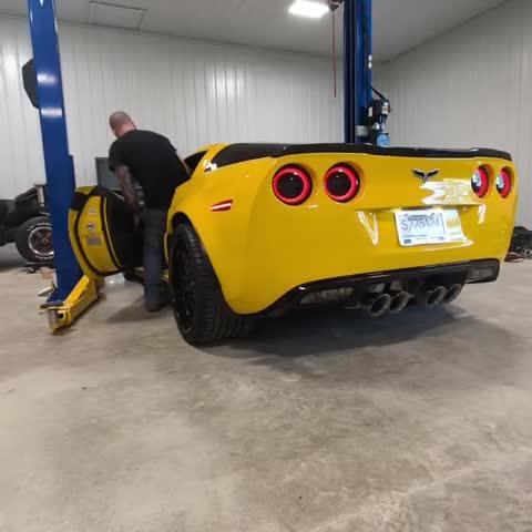 Xtreme / 3.0 in Axle-Back 4.5 in Twin Tips | 2006-2013 Corvette C6 Z06 ZR1 (21077) - Customer Photo From Wade Guffey